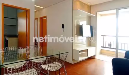 Apartamento à venda no bairro Sagrada Família com 74 m² e 2 dormitórios/quartos
