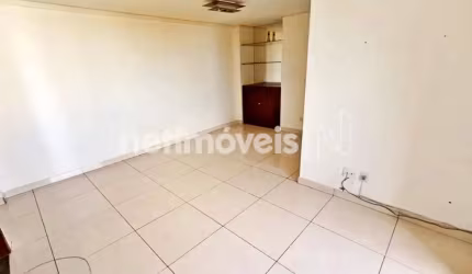 Apartamento à venda no bairro Savassi com 90 m² e 3 dormitórios/quartos disponíveis.
