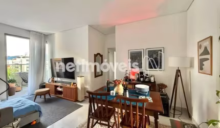 Apartamento à venda no bairro Lourdes com 89 m² e 3 dormitórios/quartos disponíveis.