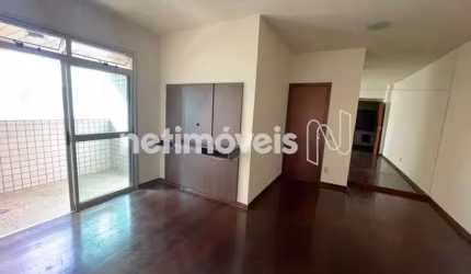 Apartamento para alugar no bairro Serra com 130m² e 3 dormitórios/quartos disponíveis.
