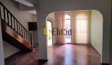 Vende-se Sobrado  - Chácara Santo Antônio  próximo Estação Borba Gato