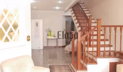 Casa em Condomínio, 3 dorms, 3 vagas no Campo Limpo