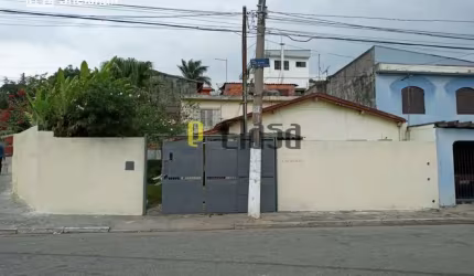 para investimento - duas casas no mesmo terreno, quintal grande,  imóvel de esquina