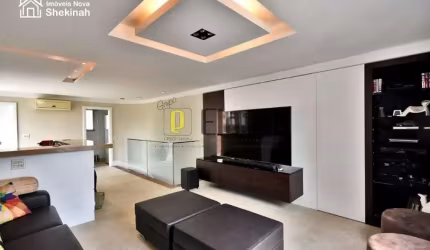 Cobertura com 3 dormitórios, 1 suíte, 2 vagas. com 181,00m², em Moema, São Paulo, SP.