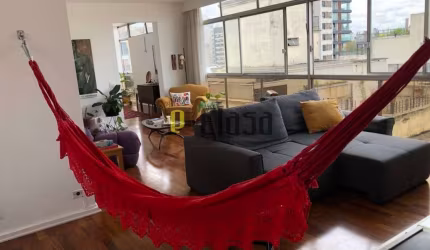 LINDO IMÓVEL EM PINHEIROS
