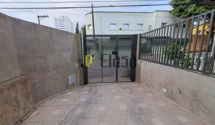 Sobrado em ótima localização entre estações metrô Borba Gato e Alto da Boa Vista