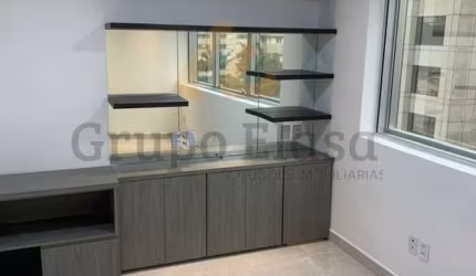 Sala Comercial 32m² - Ar-Condicionado - 1 Vaga - Ao Lado do Metrô Moema