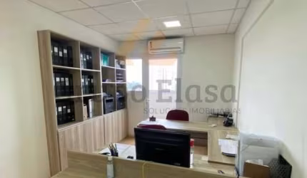 Sala comercial mobiliada com uma vaga Socorro!