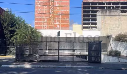 Espaço Comercial para Venda ou Locação em Santo Amaro ? 1.850 m²