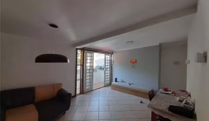 Oportunidade de Negócio !!!! Residencial ou Comercial, venha conhecer esse maravilhoso ponto...