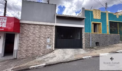 Casa para Venda em Bragança Paulista, Centro, 3 dormitórios, 3 banheiros, 1 vaga