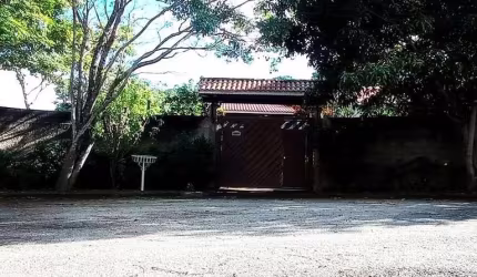 Chácara para Venda em Bragança Paulista, Bairro Sete Barras, 3 dormitórios, 1 suíte, 2 banheiros, 2 vagas