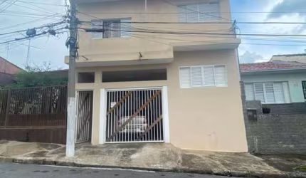 Casa para Venda em Bragança Paulista, Vila Gato, 4 dormitórios, 1 suíte, 2 banheiros, 1 vaga