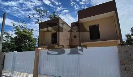 Sobrado à venda 2 Quartos, 2 Suites, 2 Vagas, 150M², Jardim das Palmeiras, Caraguatatuba - SP