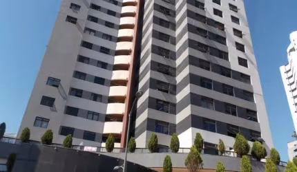 Apartamento com 2 quartos  para alugar, 70.00 m2 por R$2200.00  - Centro - Curitiba/PR