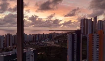 Belíssimo apto com vista mar no Miramar