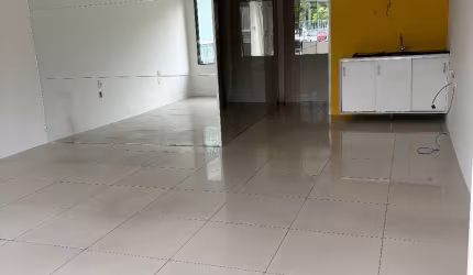 SALA COMERCIAL NA PRAÇA DA INDEPENDENCIA