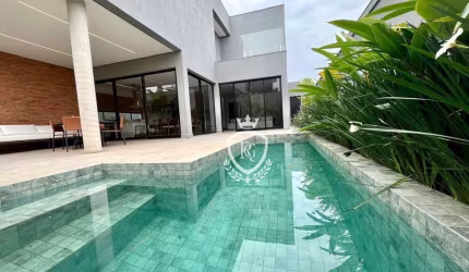Casa com 4 dormitórios à venda, 303 m² por R$ 3.000.000,00 - Condomínio Villas do Golfe - Itu/SP