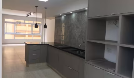 APARTAMENTO, 148M², FRENTE MAR, PRAIA JOSÉ MENINO.  3 QUARTOS, SENDO 1 SUÍTE, 2 BANHEIROS. VAGA DE GARAGEM