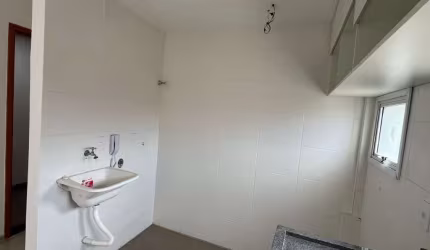 APARTAMENTO COM 2  DORMITÓRIOS, ELEVADOR, 1 VAGA DE GARAGEM, NO ESTUÁRIO - SANTOS/SP