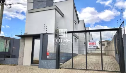 Casa no Condomínio Ansuateguy 2 dormitórios  no Bairro Tomazetti localizada na c