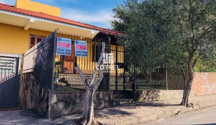 Casa 3 dormitórios sendo 1 suíte no Bairro Juscelino Kubitschek localizado na ci