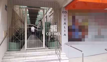 Apartamento 2 dormitórios , 1 banheiro social , 1 vaga de garagem
