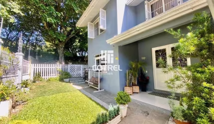 Casa 3 dormitórios e 2 vagas de garagem no Bairro Nossa Senhora de Lourdes local