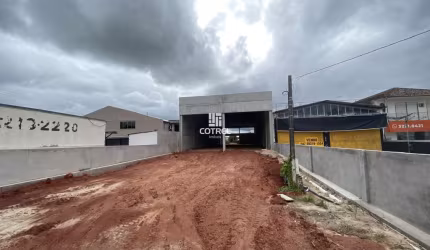 Pavilhão para locação com 430 m² no Bairro Duque de Caxias na cidade de Santa Ma