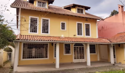 Casa Alto padrão com 4 dormitórios localizado no Bairro São José na cidade de Sa
