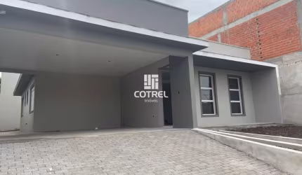 Casa com 3 dormitórios localizado no bairro Camobi na Cidade de Santa Maria -RS