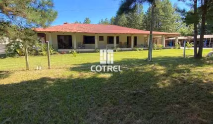 Maravilhosa casa residencial semimobiliada à venda no bairro Diácono João Luiz P
