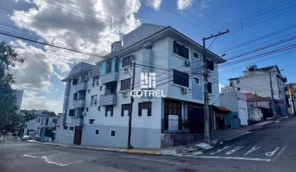 Apartamento com 3 dormitórios, suíte e 2 vagas de Garagem a poucos metros do cen