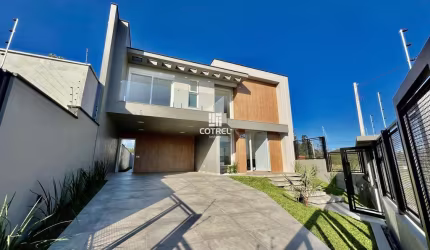 Casa para venda com 4 dormitórios sendo 1 suíte, 2 vagas de garagem situada no B