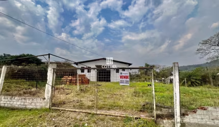 Pavilhão para venda e locação 450 m² situado no Bairro Cerrito
