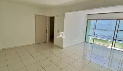 Apartamento para locação 2 dormitórios. sacada situado no Bairro Centro na cidad