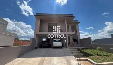 Casa para venda 3 dormitórios sendo 2 suítes, 2 vagas de garagem situada no Bair