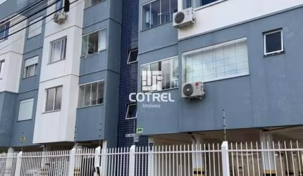 Excelente apartamento de 2 dormitórios com garagem próximo a UFSM no bairro Camo
