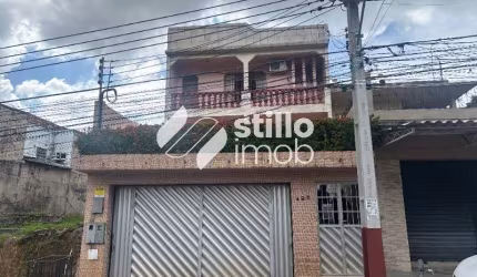 CASA PARA VENDA NA PRAÇA 14
