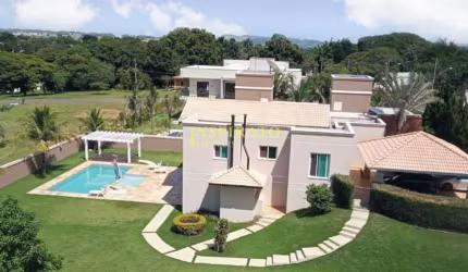 Casa Alto Padrão a venda com 5 suítes, 7 banheiros, 7 vagas por R$ 1.980.000,00 no Residencial Hara