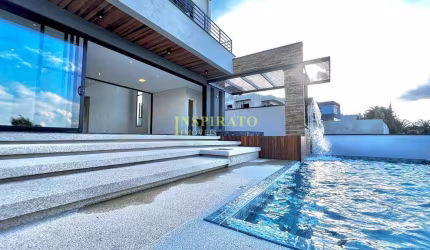 Maravilhosa casa Exclusiva com 4 dorms, 4 suítes, 6 vagas  em  Condomínio de Alto Padrão - Reserva