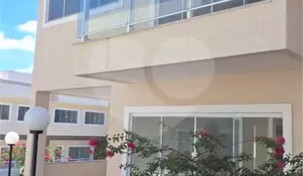 Condomínio com 3 quartos à venda em Engenho Do Mato - RJ