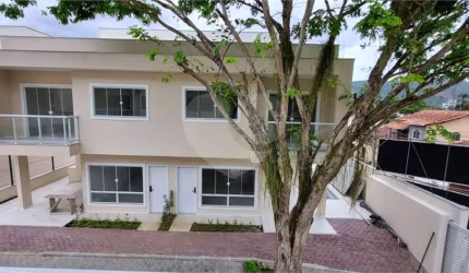 Condomínio com 3 quartos à venda em Maravista - RJ