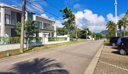 Terreno à venda em Camboinhas - RJ