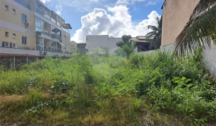 Terreno à venda em Camboinhas - RJ