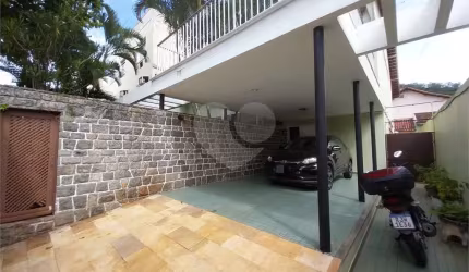 Casa com 4 quartos à venda em São Francisco - RJ