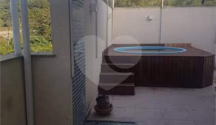 Cobertura com 2 quartos à venda em Badu - RJ