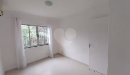 Apartamento com 2 quartos à venda em Santa Rosa - RJ