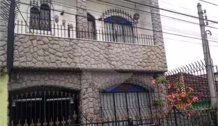 Casa com 3 quartos à venda em Camarão - RJ