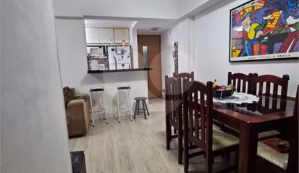 Apartamento com 3 quartos à venda em Badu - RJ